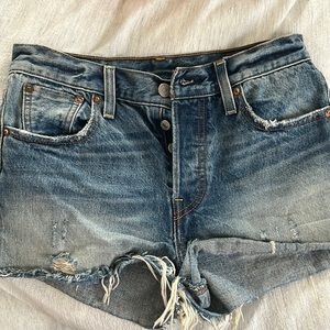 Levi’s denim shorts size 26